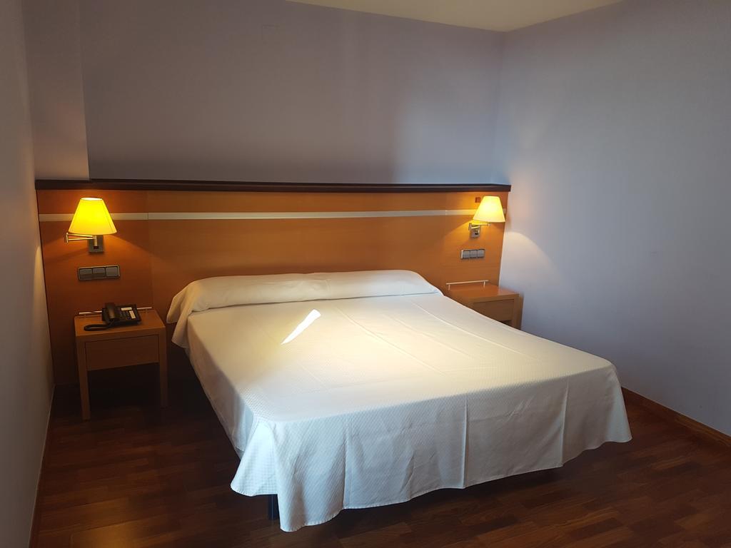 Hotel Isur 레레나 외부 사진