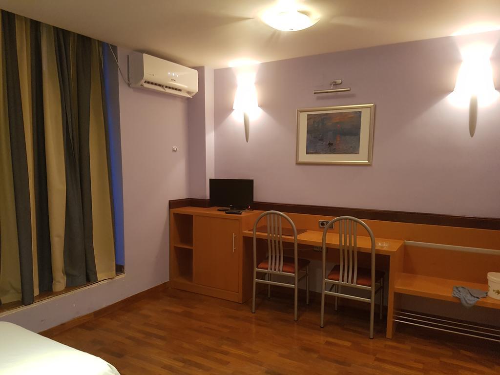Hotel Isur 레레나 외부 사진